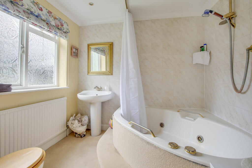 Farriers Cottage, Elm Lane, SL8 5PG (LOW RES)-11
