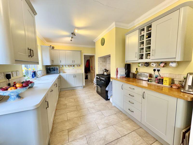 Kitchen 2