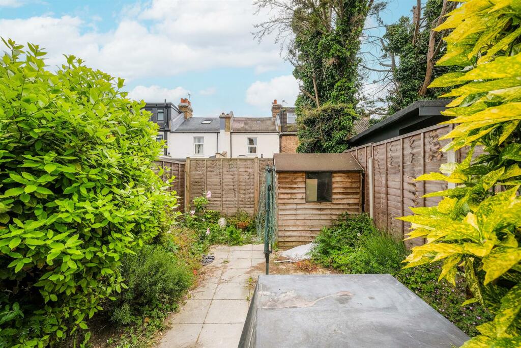 8 goldsmith road-2_resized.jpg