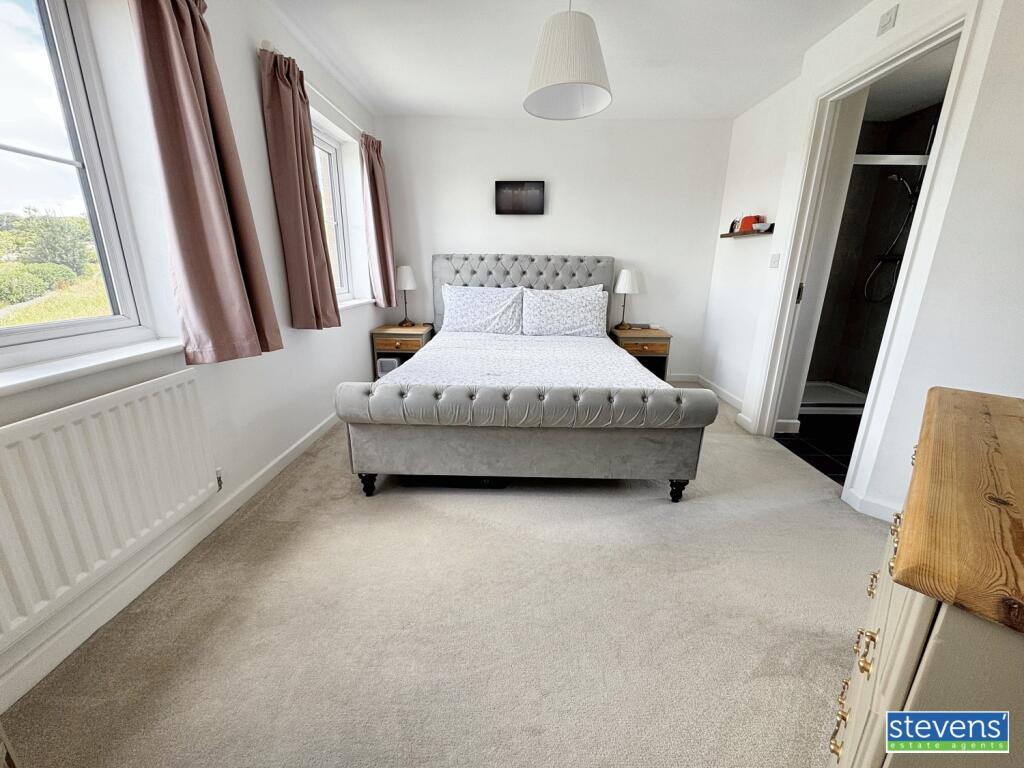 image00023_blurred (4)