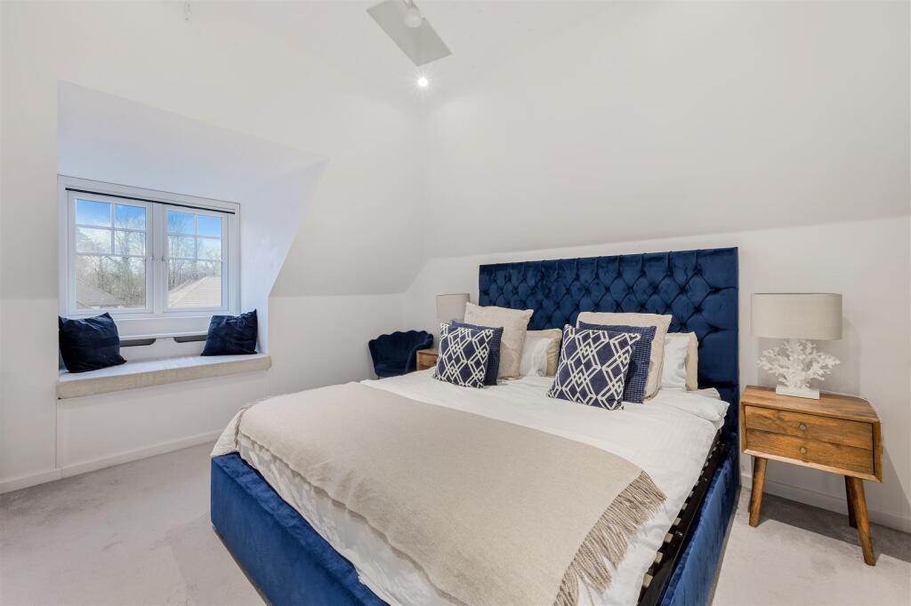 ALL SAINTS GARDENS (13).jpg