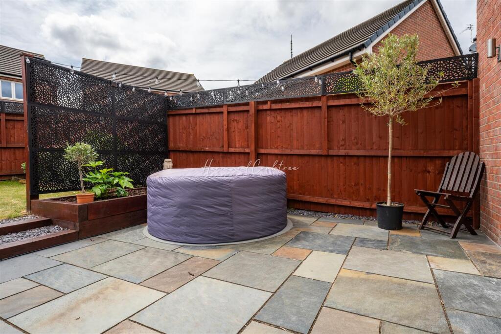 Gwern Close, St Lythans Park, HernCrabtree (19).jp