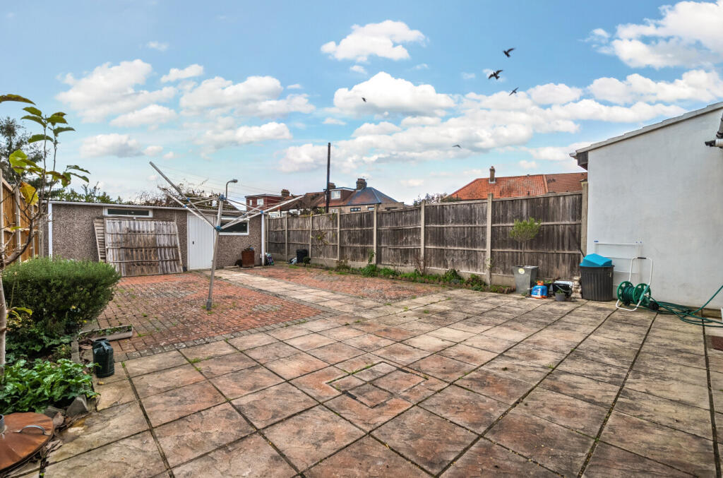 1383219-4-691dfd1...