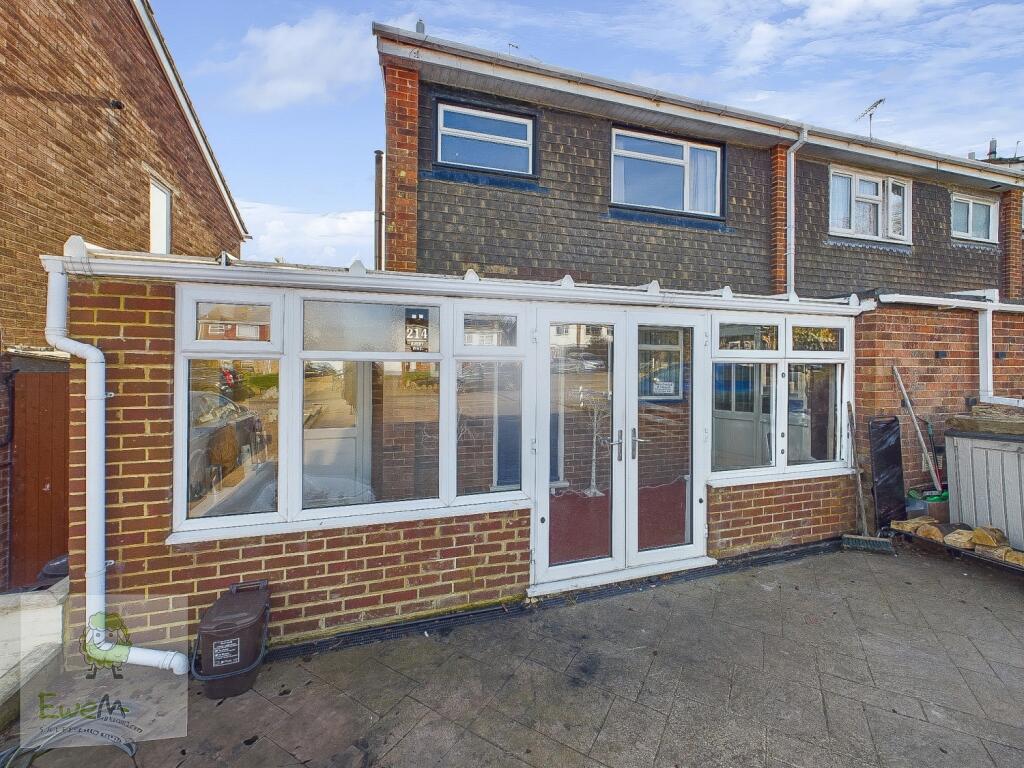 View Of The Front Of The Property