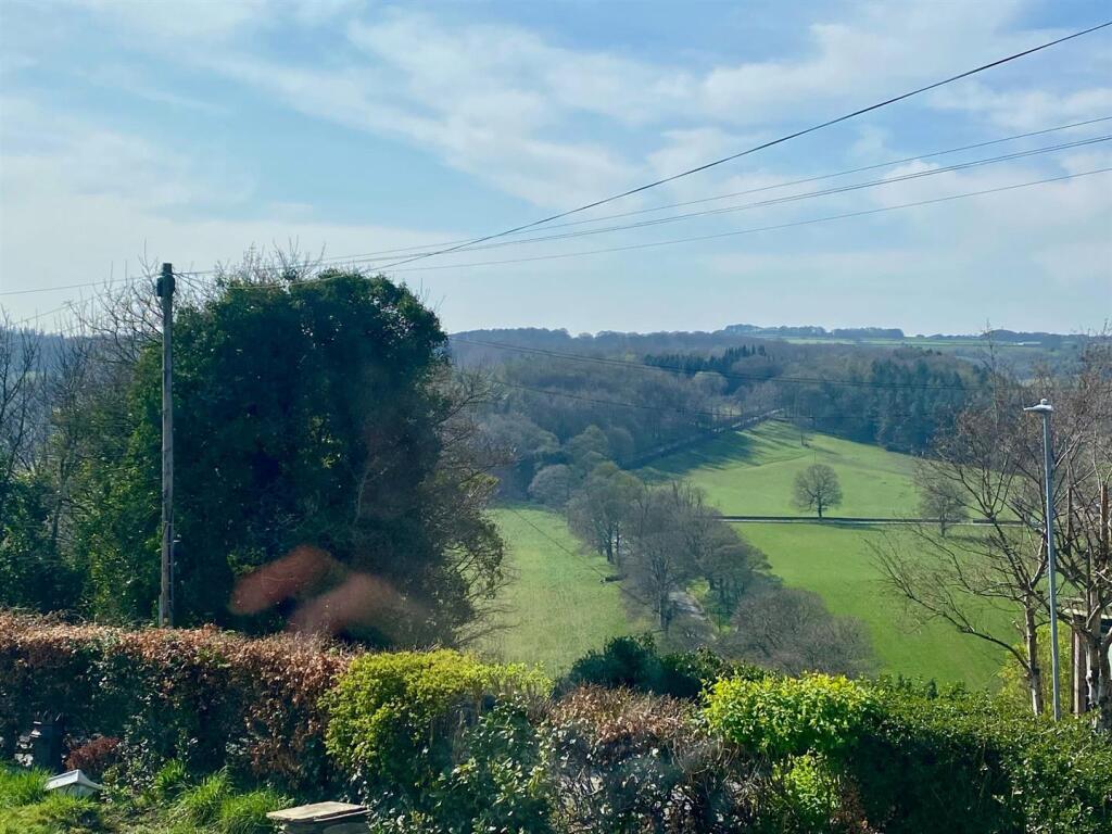 Bramleys Estate Agents - Hall Lane, Kirkburton (10