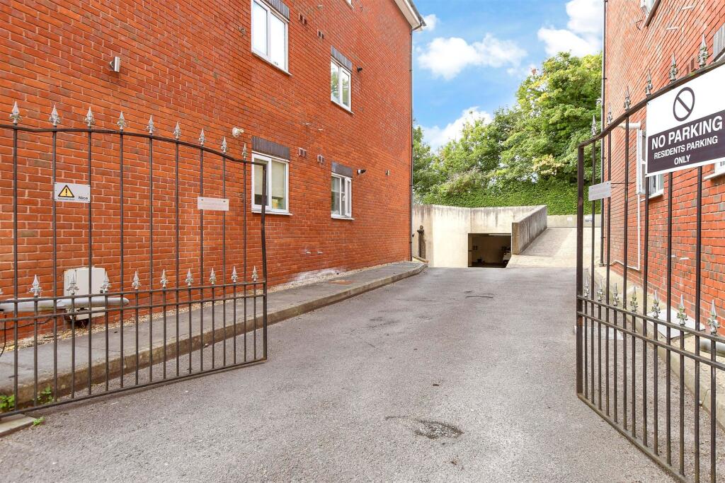 External Lifestyle Photograph