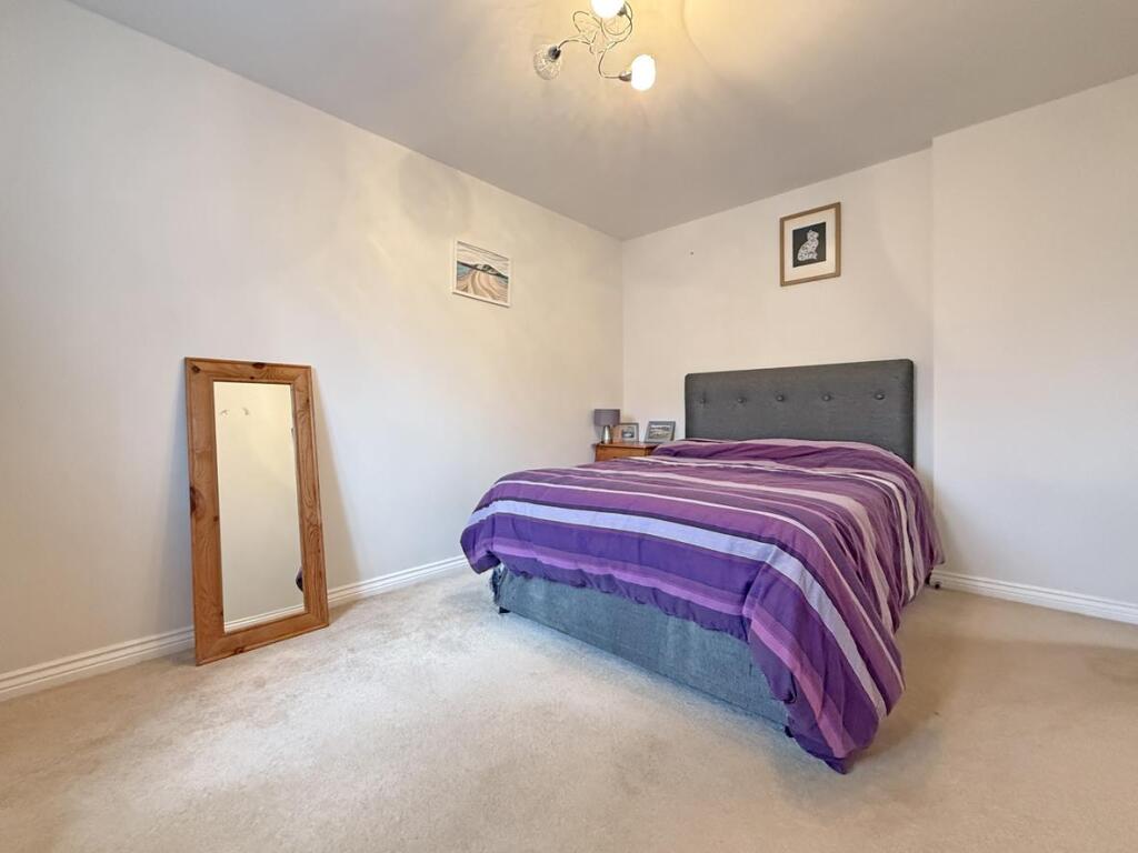 Samuel Bassett Avenue 50 - Bedroom Two.jpg