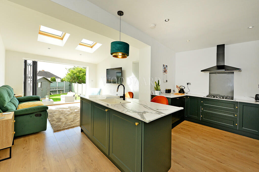 Open Plan Living/...