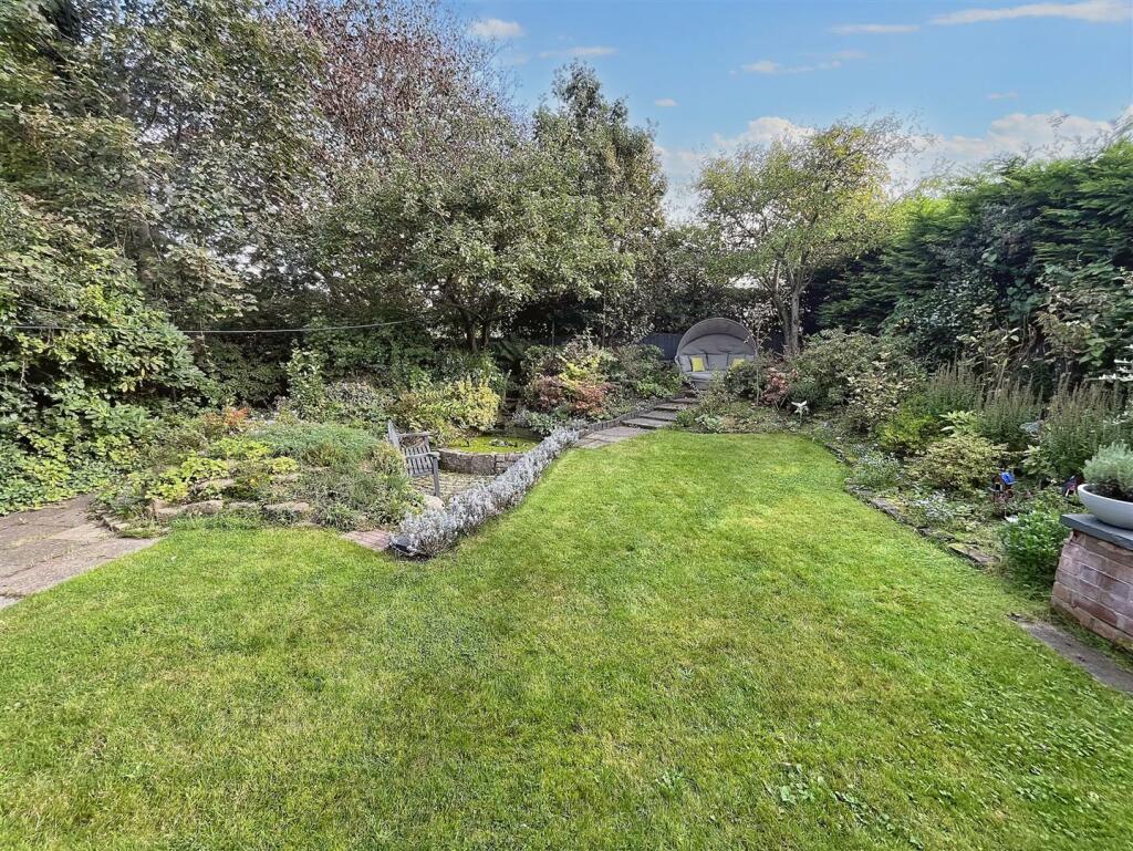 Gardens Aspect 3