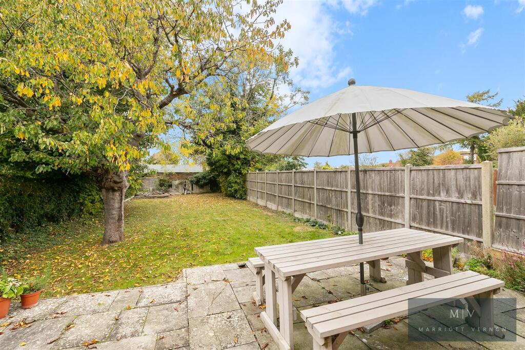 Queenhill Road 17 MV-19.jpg