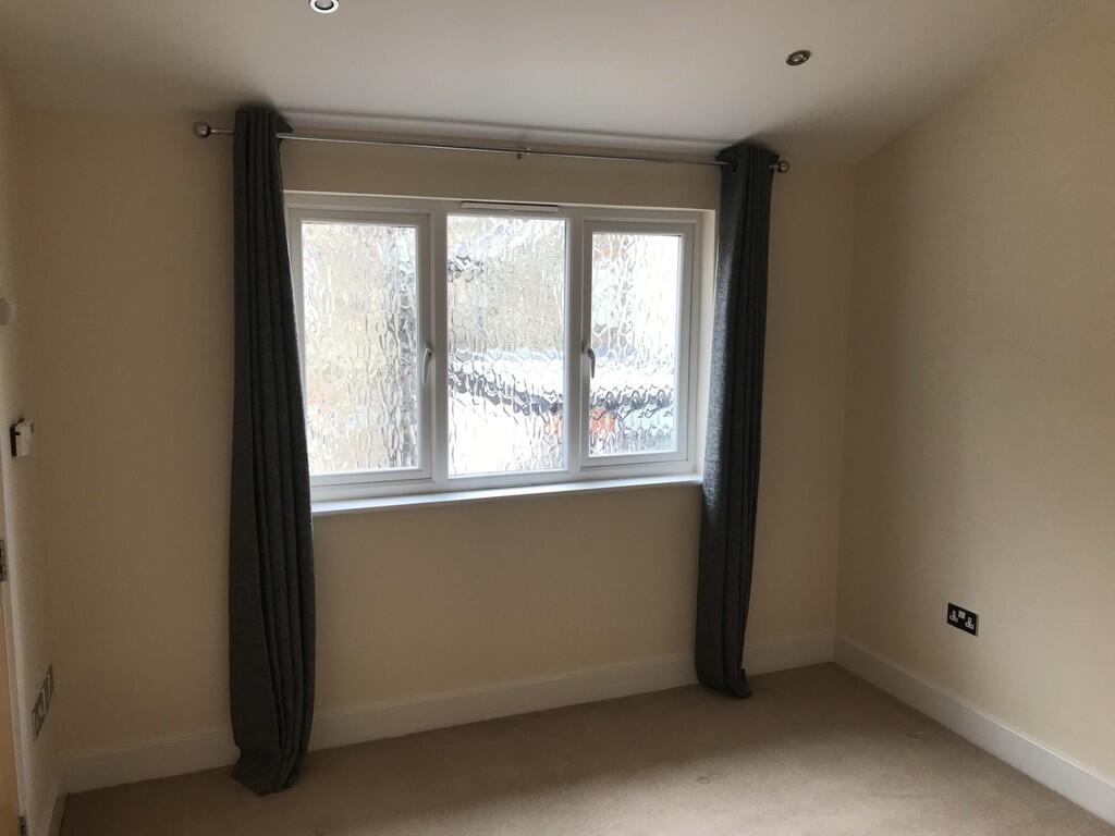 BEDROOM2