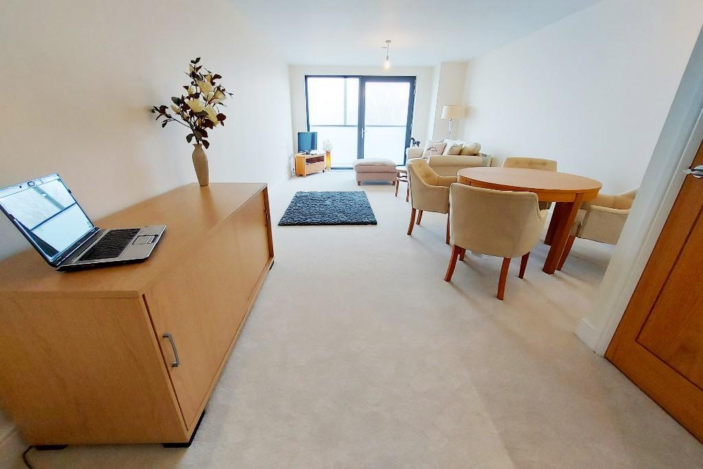24' Sitting Room (2)