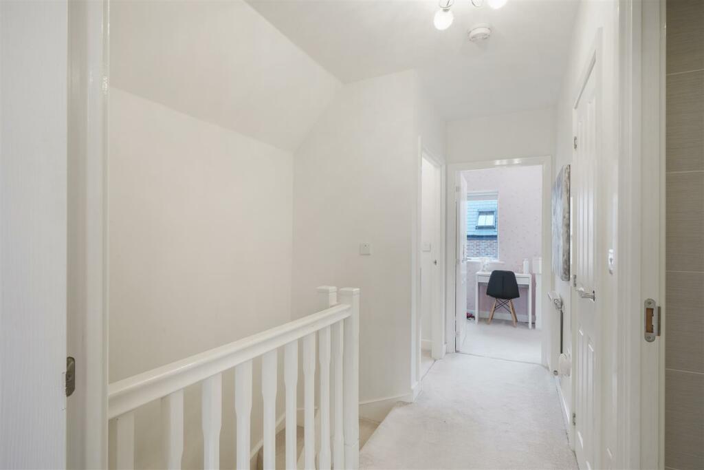 7 Irwin Close - kC37ejEEKGBstH8aRvHl.jpg