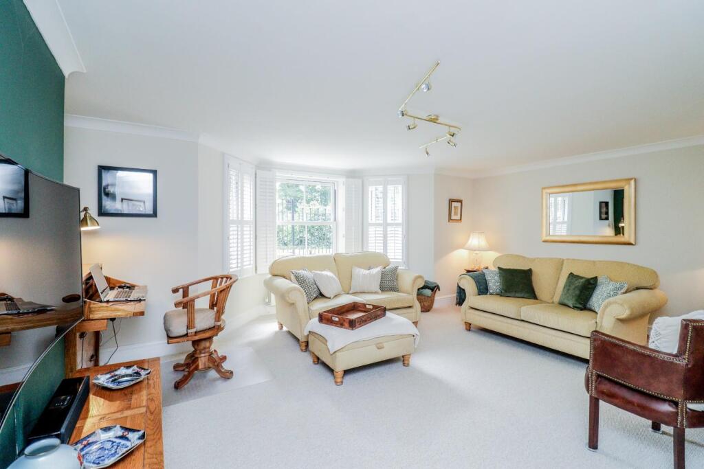 Reception Room/Ground Floor Bedroom