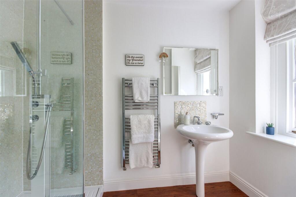 Bedroom Two En Suite