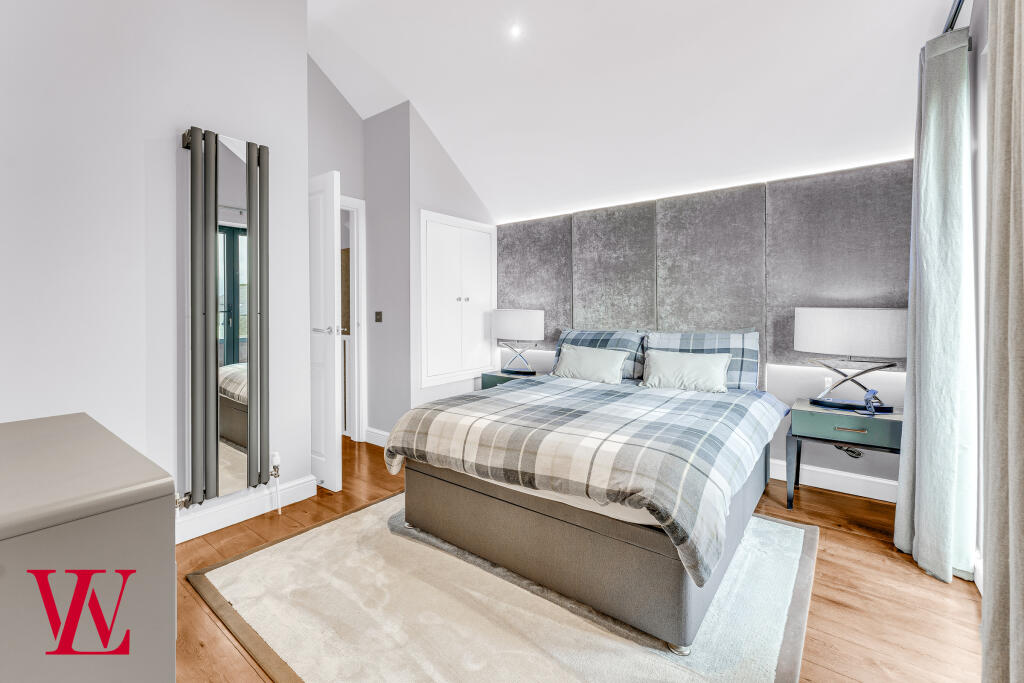 Main Bedroom