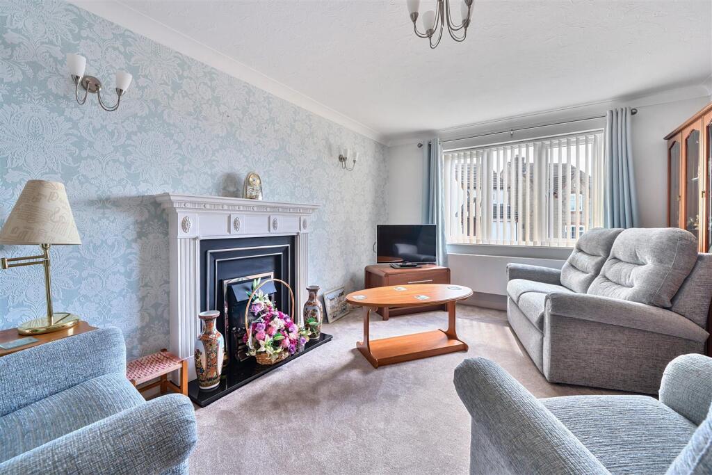 GW25 Sitting Room.jpg