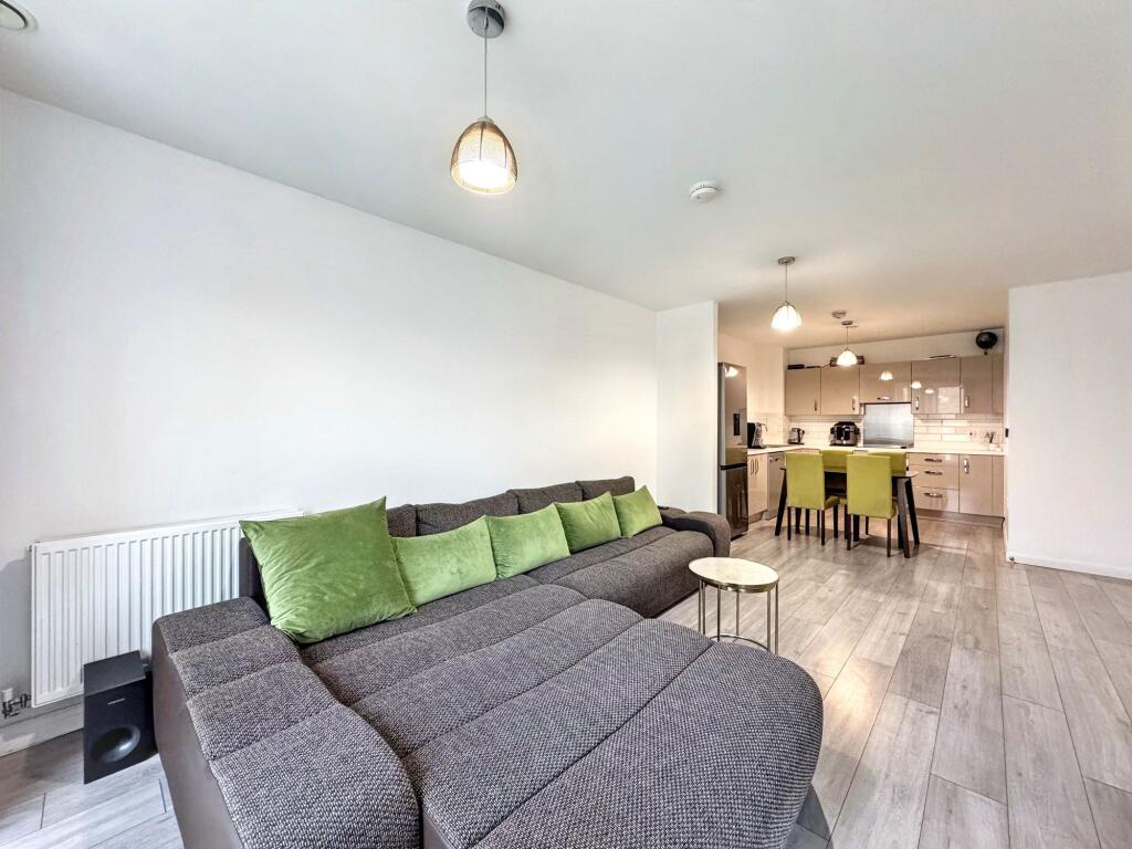 Open plan Lounge/kitchen/dining area