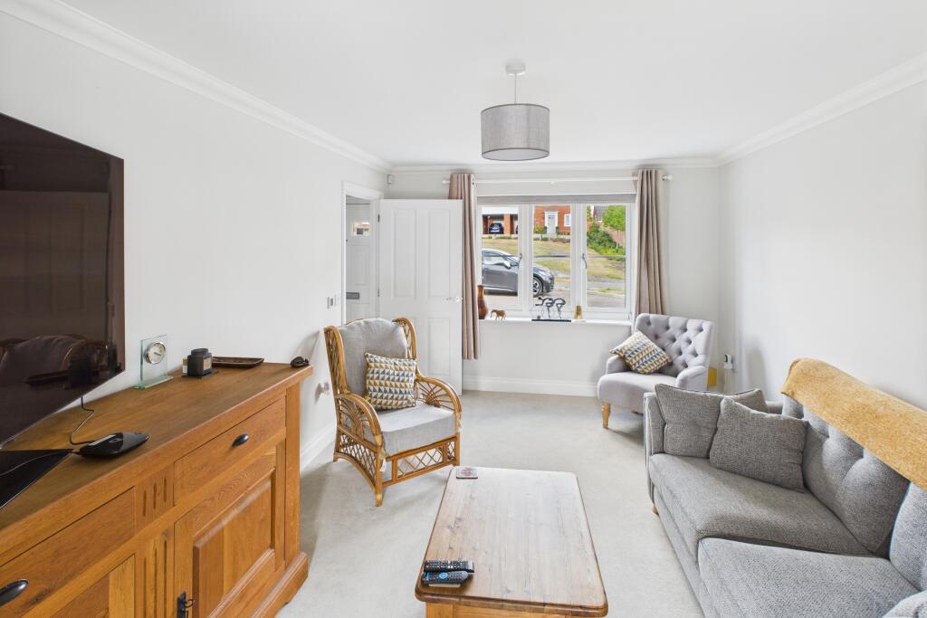 CAM05449G0-PR0018-STILL003