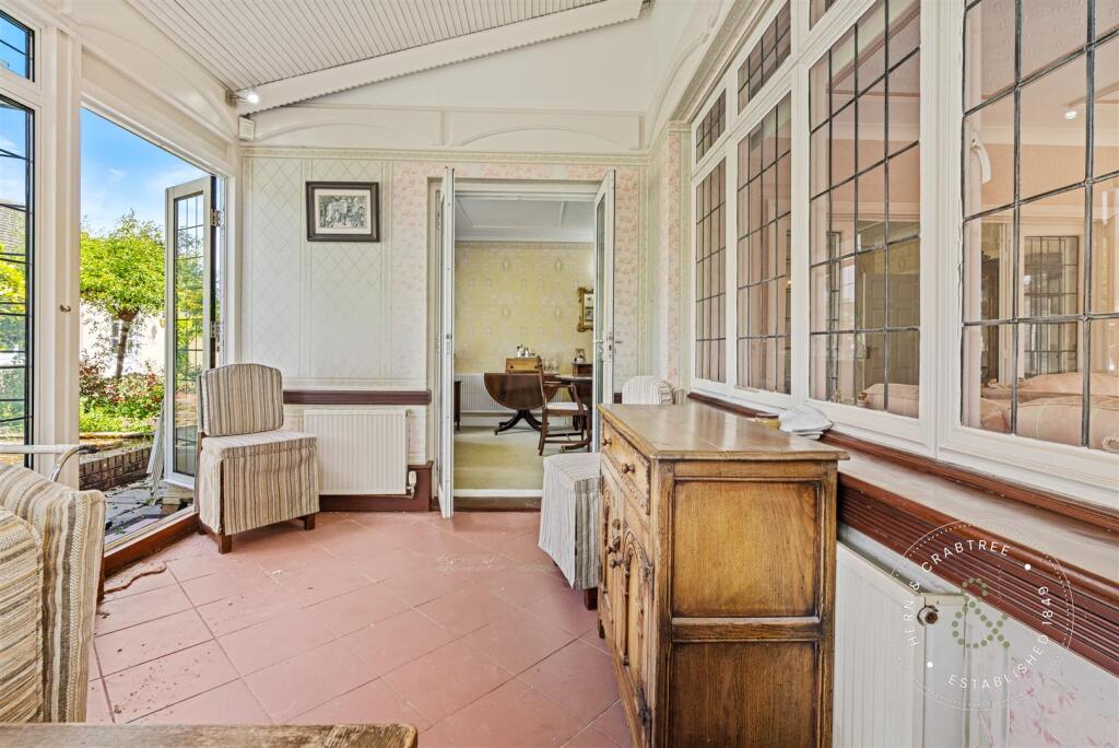 Rhiwbina Hill, Hern Crabtree (31).jpg