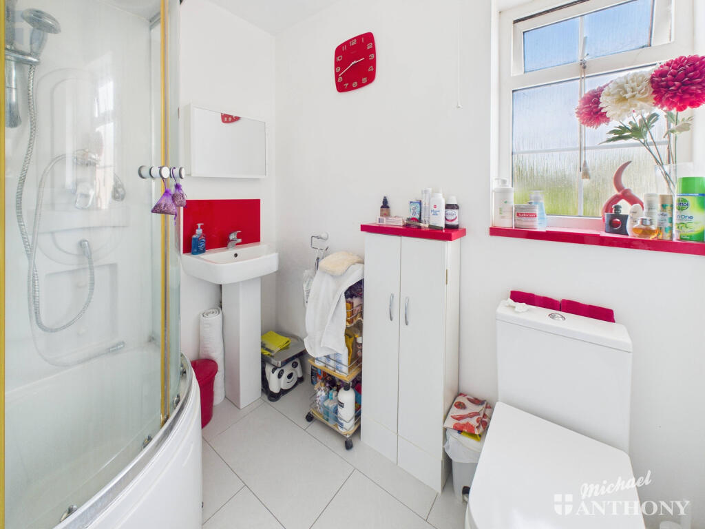 CAM03218G0-PR0737-STILL006