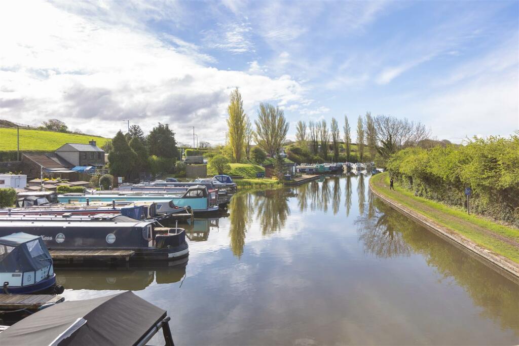 Pear Tree Barn-20.jpg