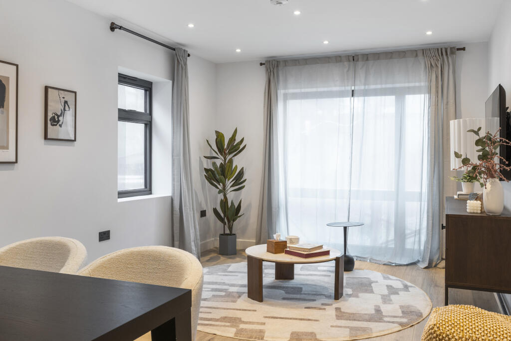 Show Apartment
