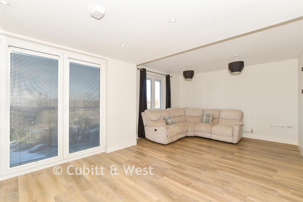 Lounge/Diner/Kitchen