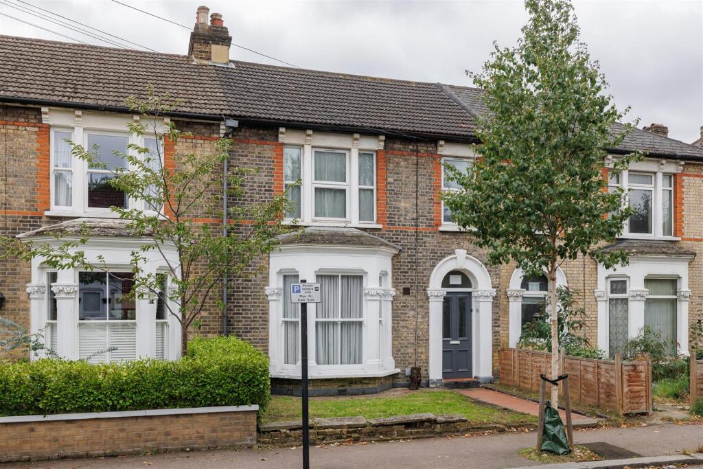 Durham Road, E12