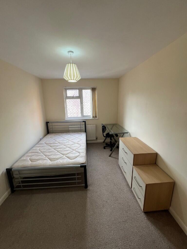 FLAT 14