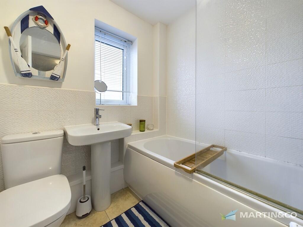 CAM02318G0-PR0383...