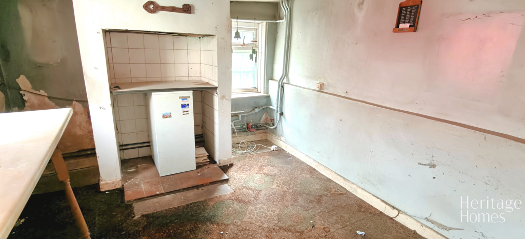 IMG20250813105336-fotor-20250814153043