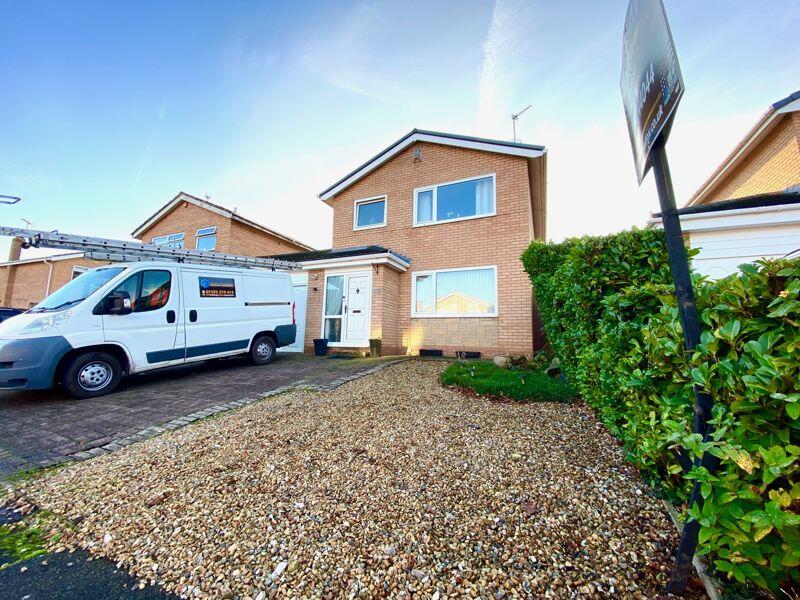 Driveway/Front Elevation