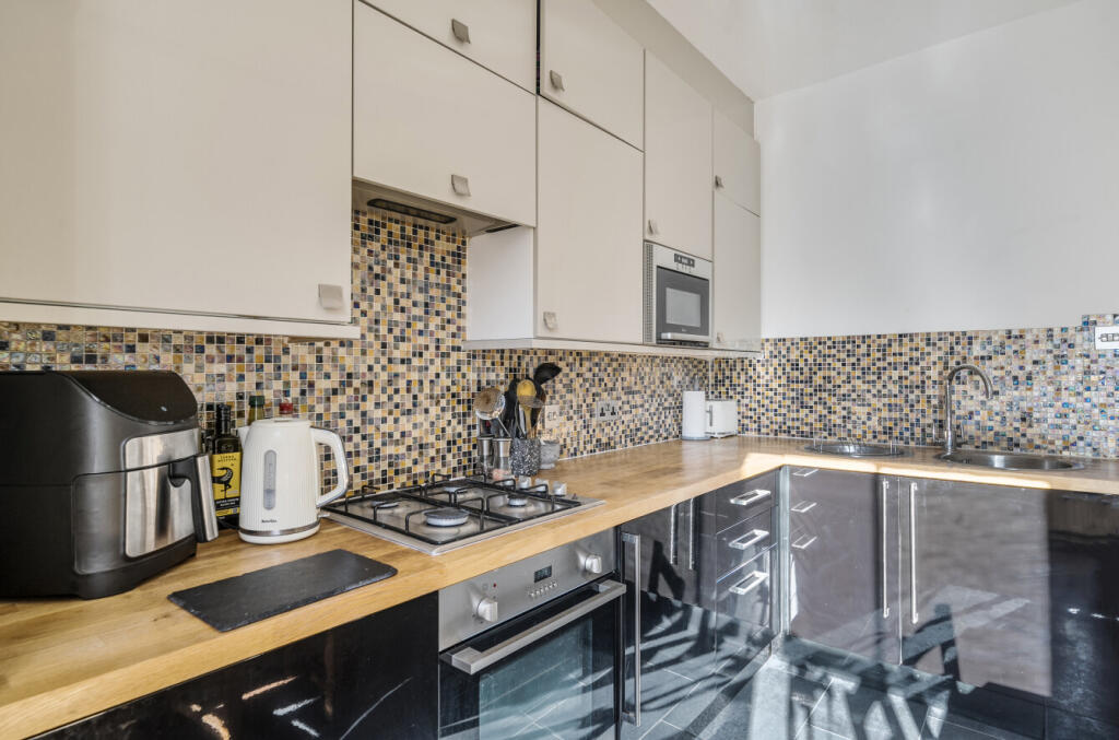 1357303-6-68d117d...