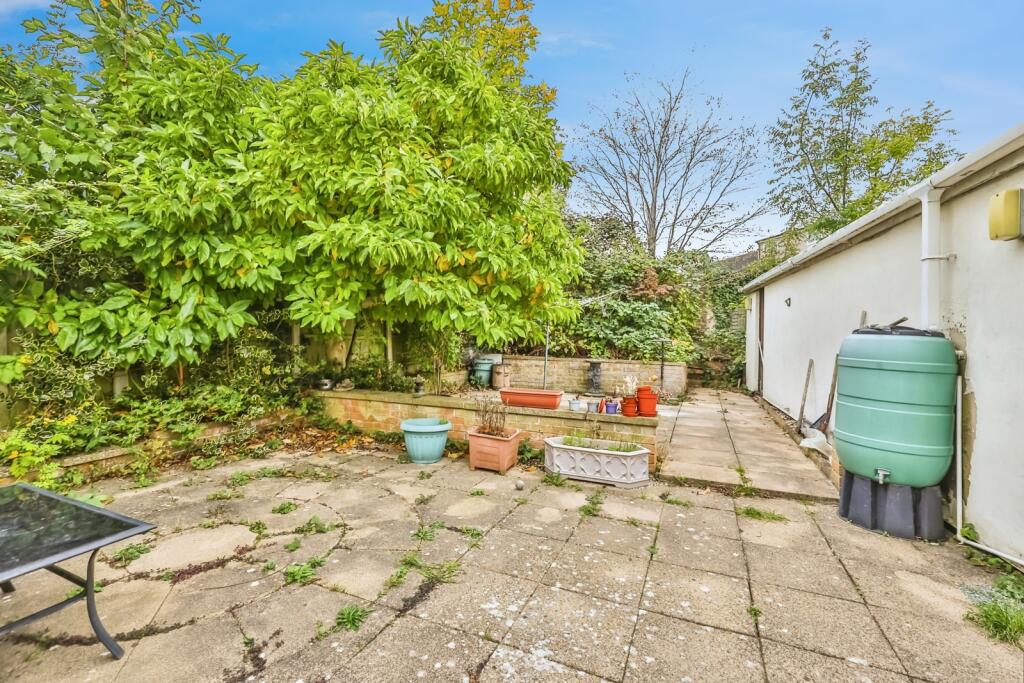 Rear Gardens