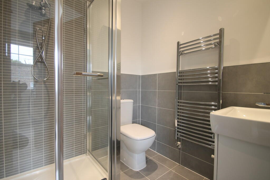 En Suite Bathroom