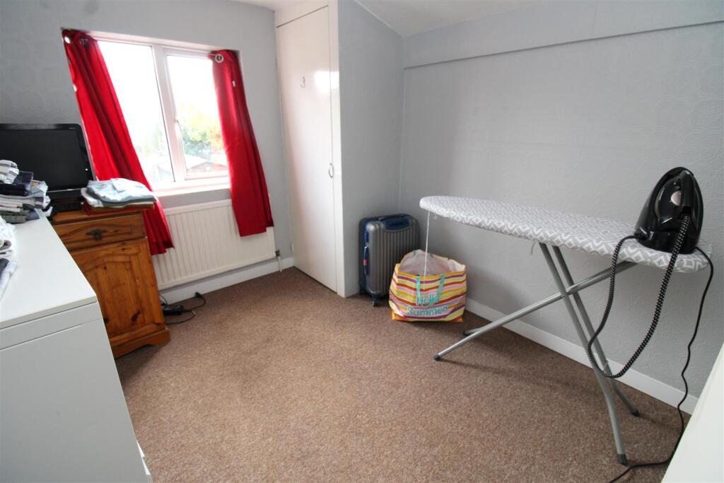 Bedroom 3.JPG