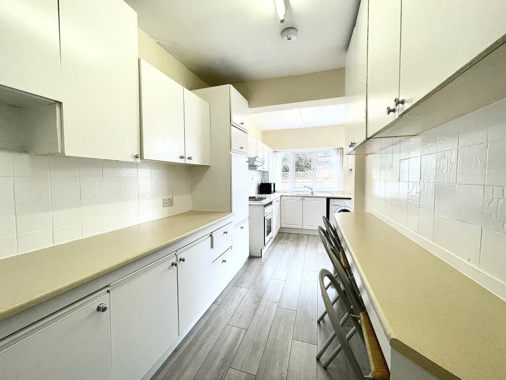 Kitchen Aspect 2.jpg