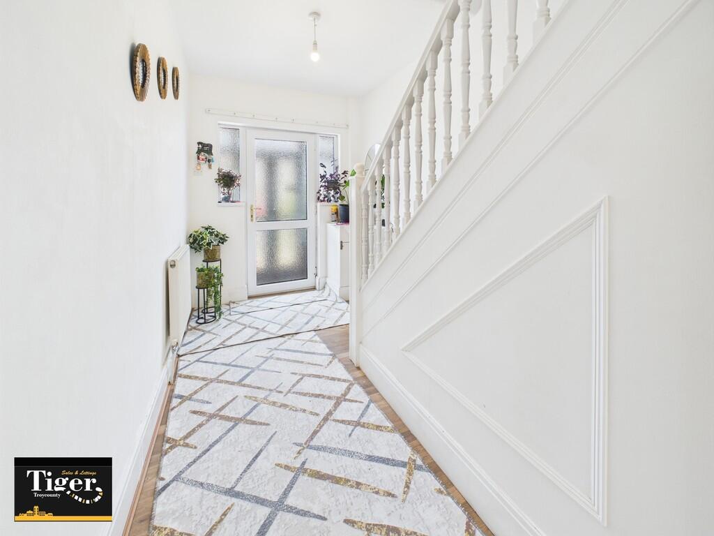 CAM02176G0-PR0667...