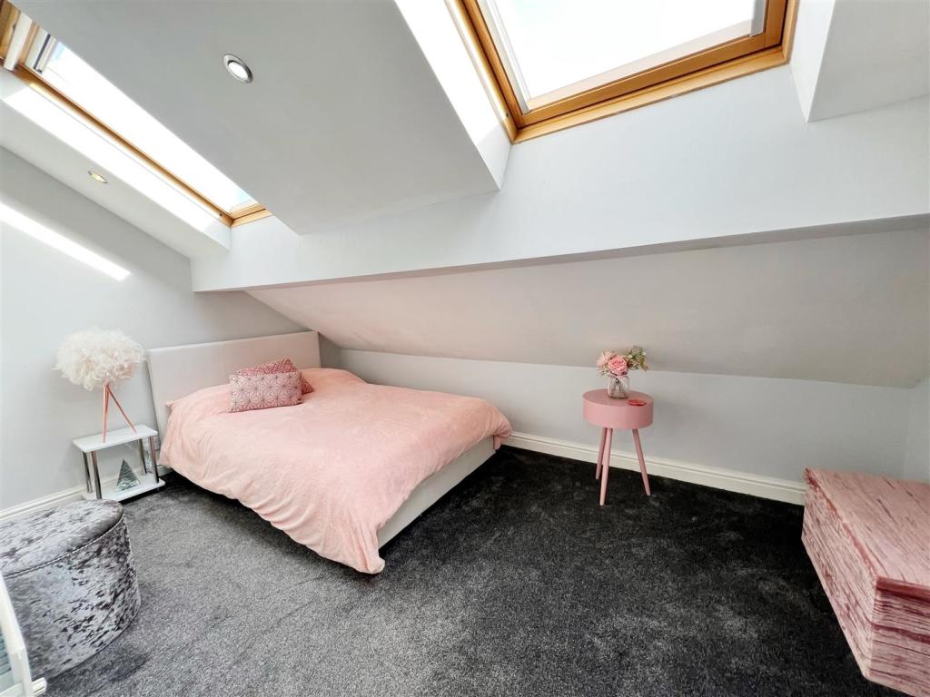 Loft Space pic 3.jpg
