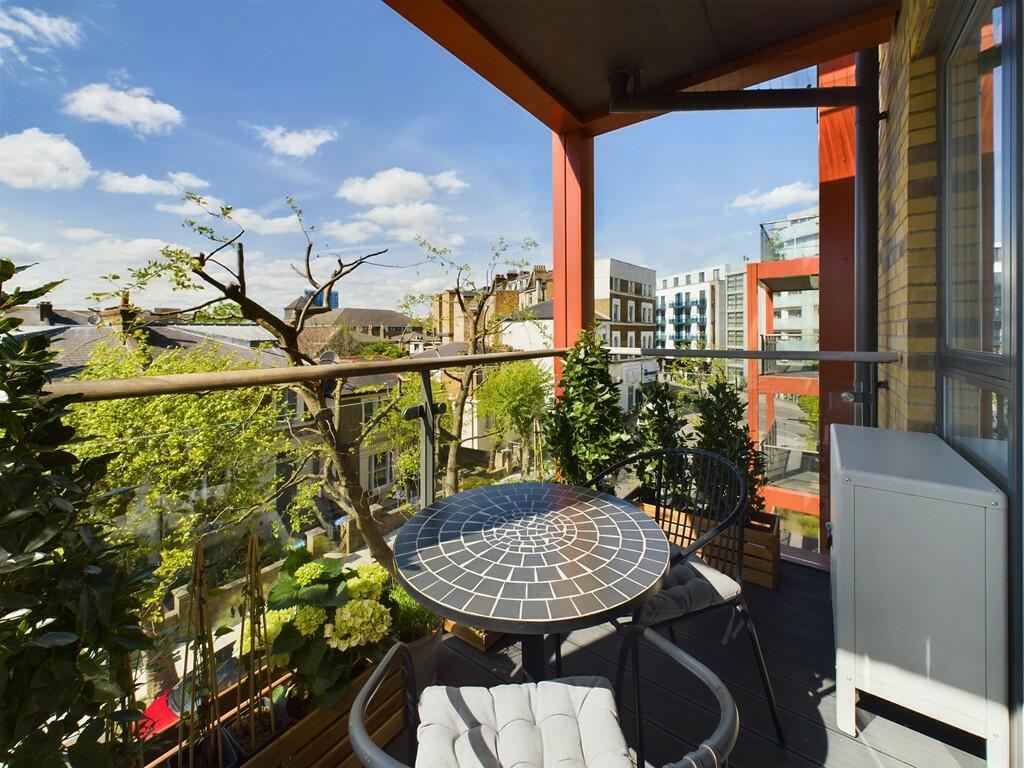 CAM02337G0-PR0168...