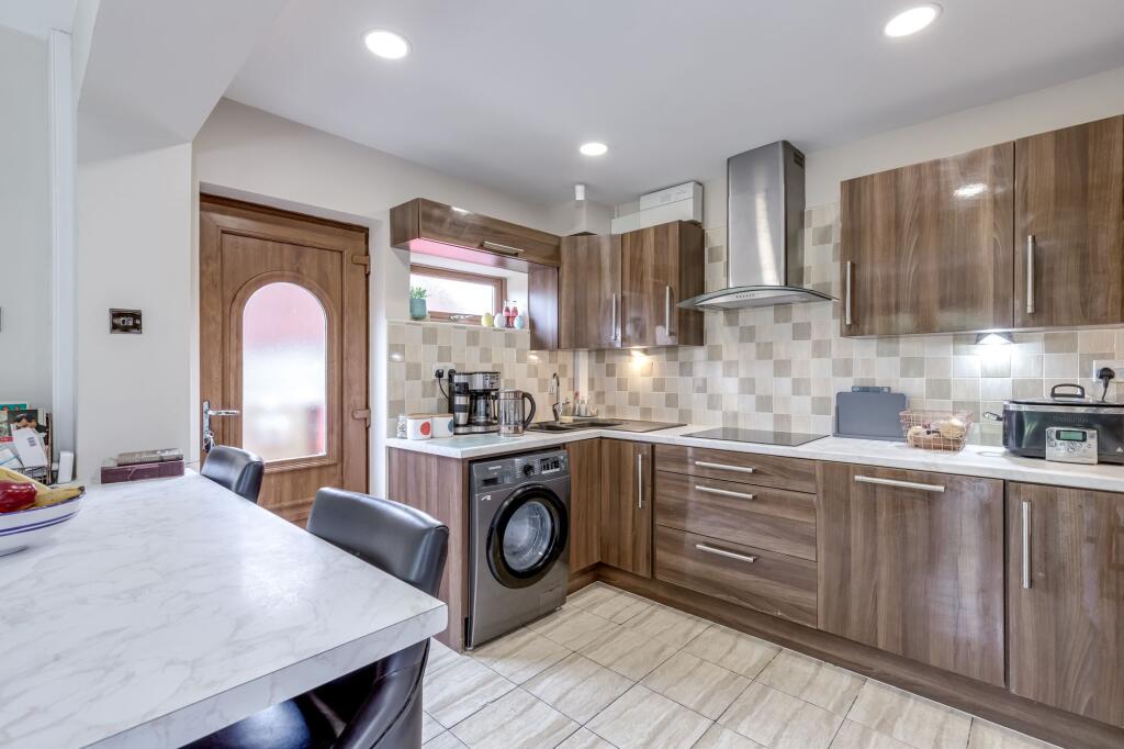 Open plan living kitchen/diner