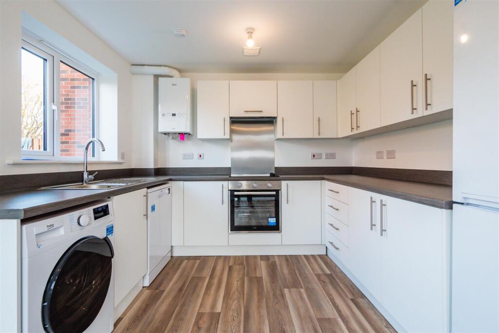 Renmore_External_Kitchen_3.jpg