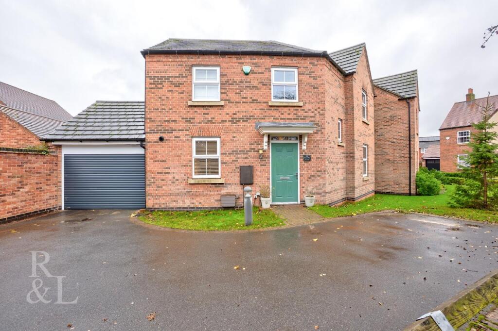 21 Dennis Way (3).jpg