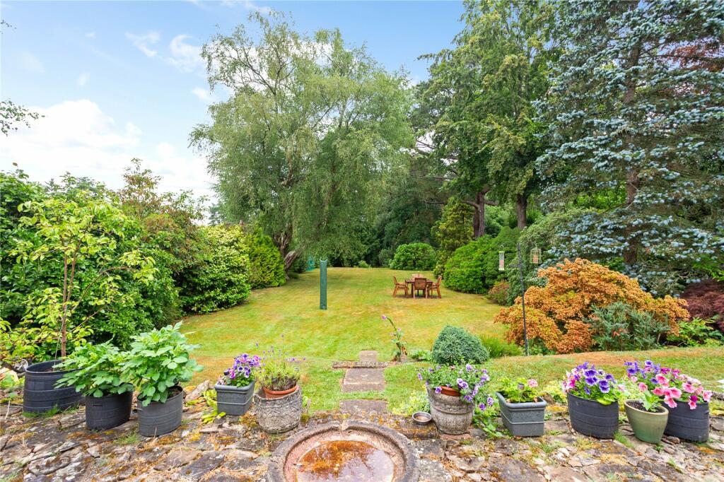 Terrace &amp; Garden