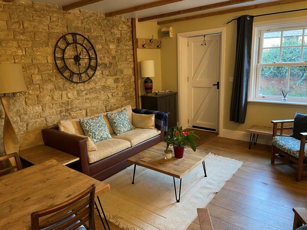 ANNEXE SITTING ROOM