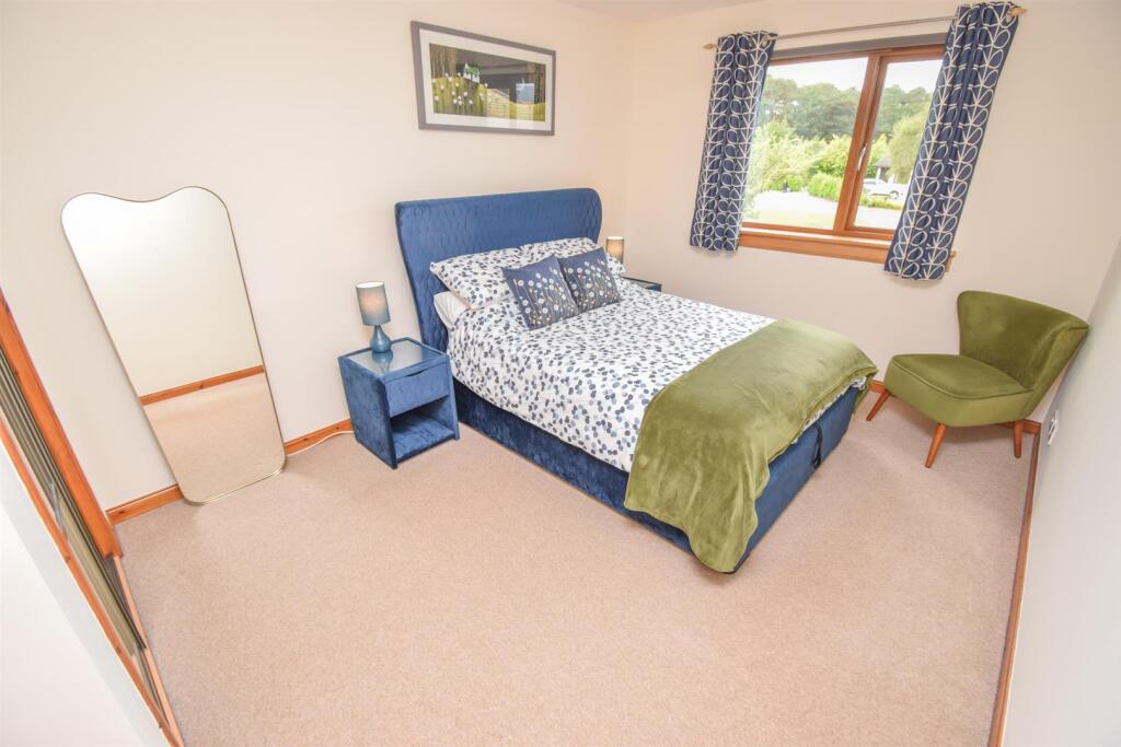 BEDROOM TWO-2.jpg