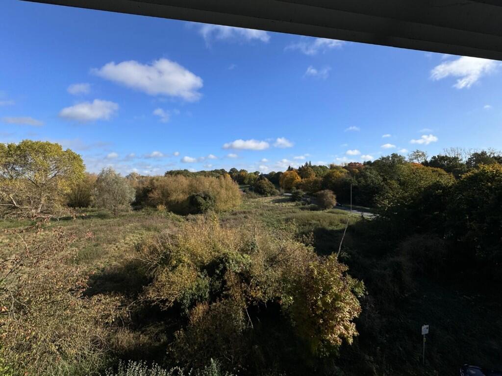 To rent 2 bed in Har