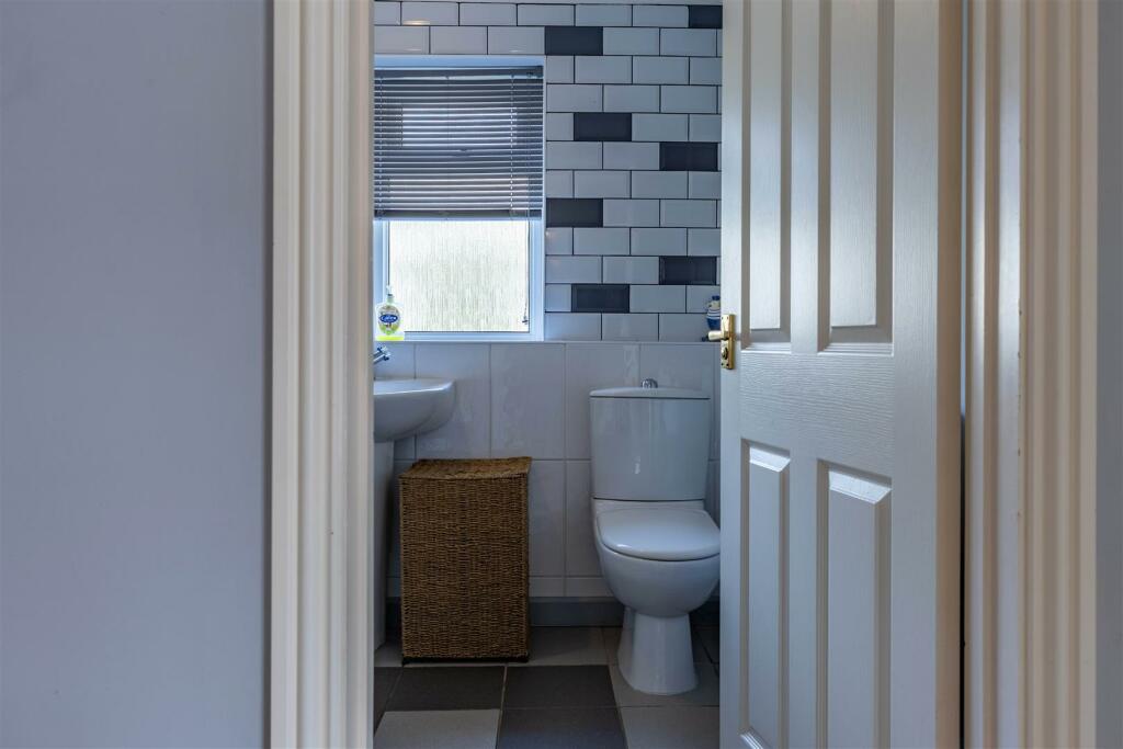 Swiss Cottage (20).jpg