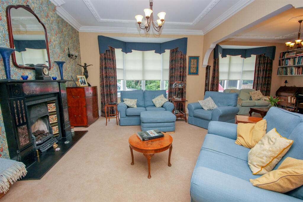 Lounge Sitting Room.jpg